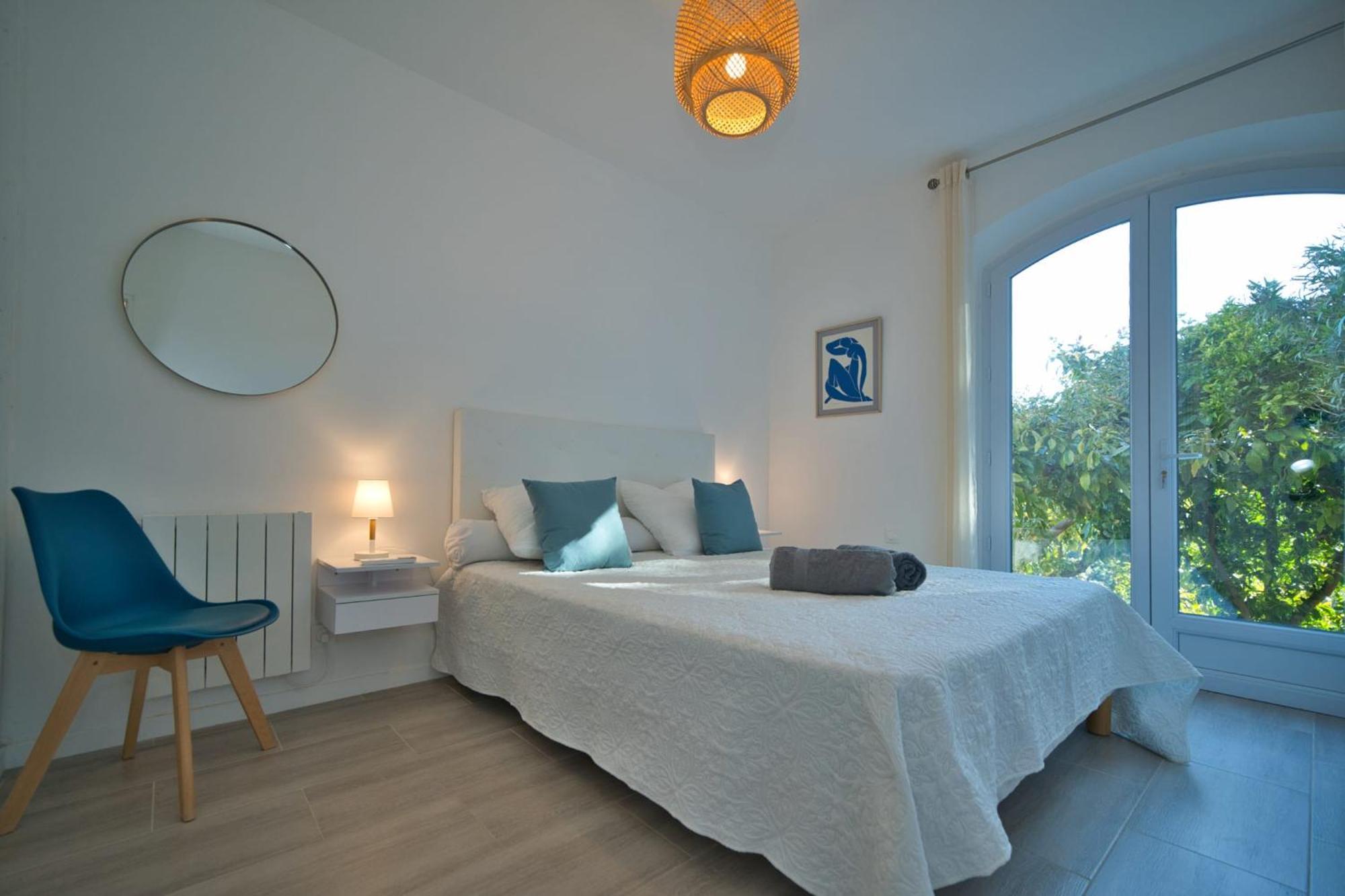 06q - Beautiful Provencal With Swimming Pool Biot